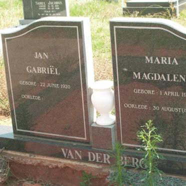 BERG Jan Gabriel, van der 1920- &amp; Maria Magdalena 1937-2004