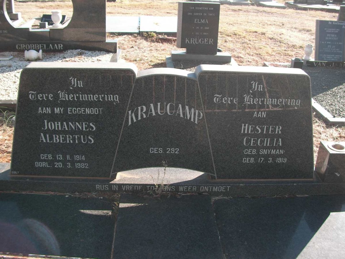 KRAUCAMP Johannes Albertus 1914-1982 &amp; Hester Cecilia SNYMAN 1919-