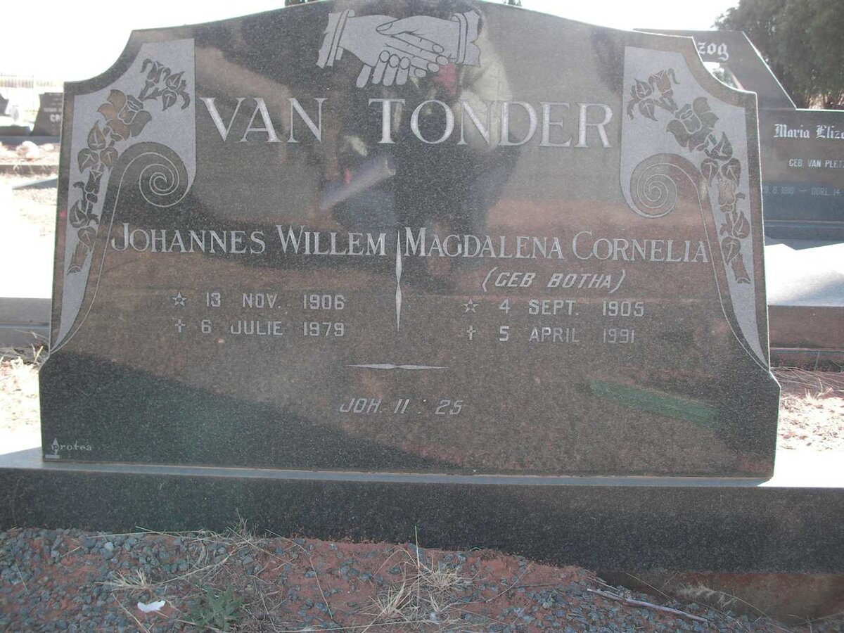 TONDER Johannes Willem, van 1906-1979 &amp; Magdalena Cornelia BOTHA 1905-1991
