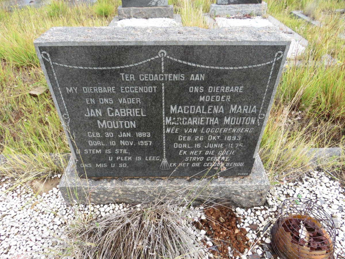 MOUTON Jan Gabriel 1883-1957 &amp; Magdalena Maria Margaretha VAN LOGGERENBERG 1893-1975