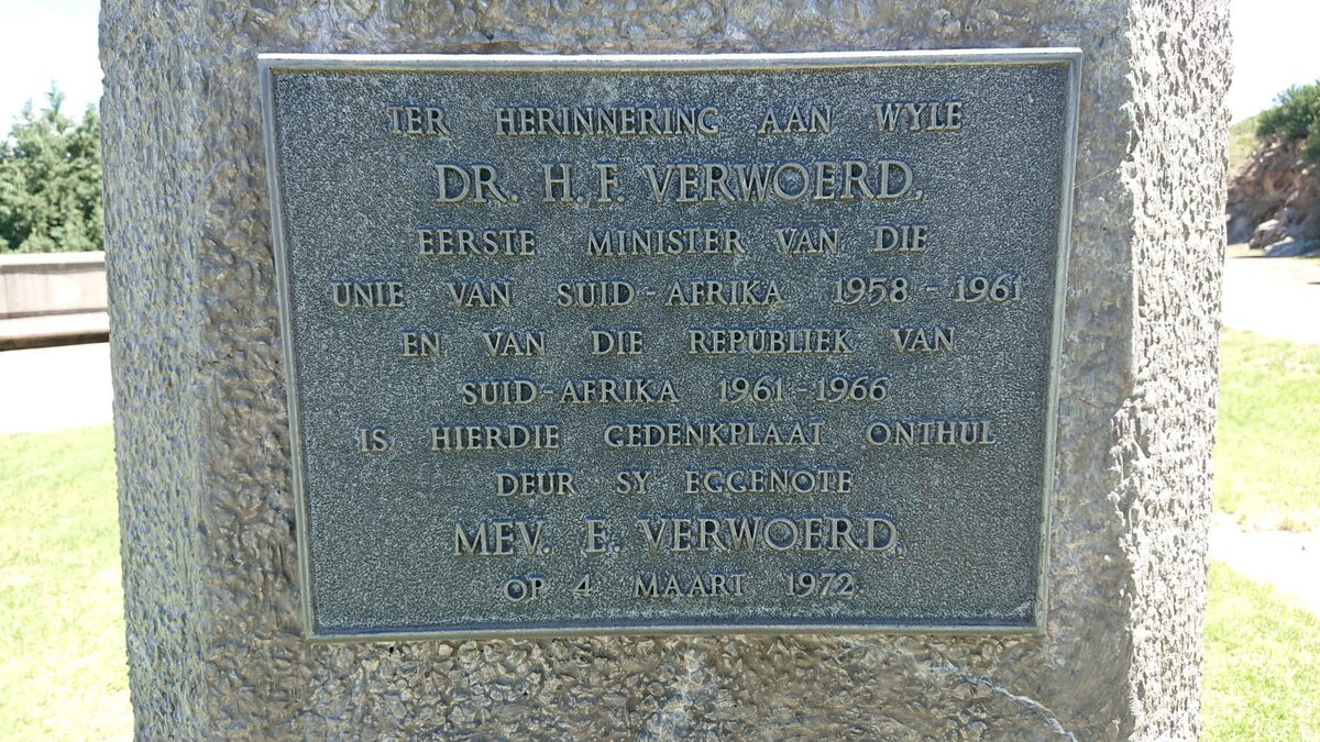 1. Overview / Oorsig