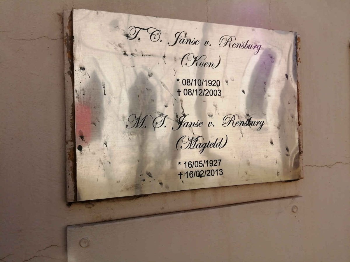 RENSBURG T.C., Janse van 1920-2003 &amp; M.S. 1927-2013