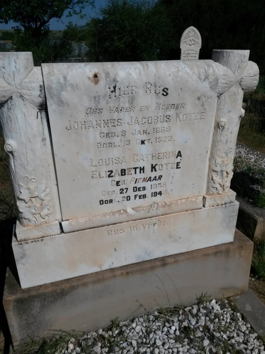KOTZE Johannes Jacobus 185?-1923 &amp; Louisa Catherina Elizabeth PIENAAR 1858-1940
