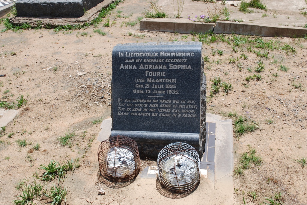 FOURIE Anna Adriana Sophia nee MAARTENS 1895-1935