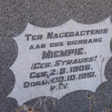 ? Miempie nee STRAUSS 1906-1951