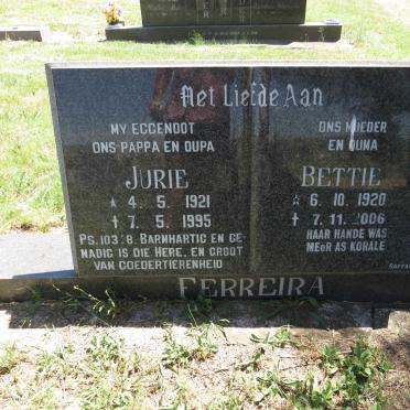 FERREIRA Jurie 1921-1995 & Bettie 1920-2006
