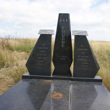 FOUCHE Jan C. 1892-1977 &amp; Theresa J. NAUDE 1894-1977 