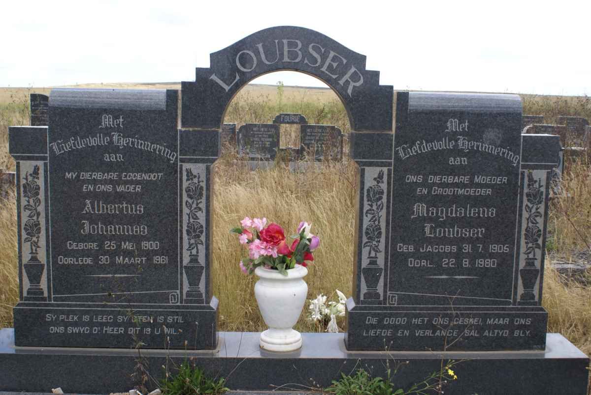 LOUBSER Albertus Johannes 1900-1961 &amp; Magdalena JACOBS 1905-1980