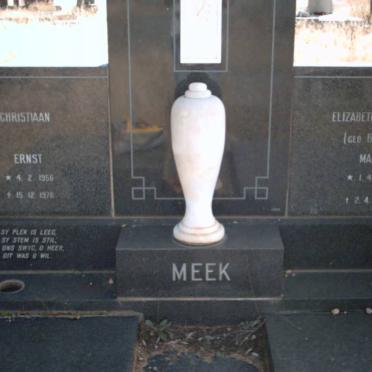 MEEK Christiaan Ernst 1956-1978 &amp; Elizabeth Susanna Maria BEKKER 1955-1997