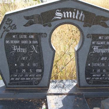 SMITH Petrus N. 1913-1998 &amp; Margaretha J. STEYN 1913-1982