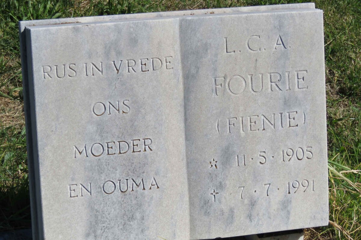 FOURIE L.C.A. 1905-1991