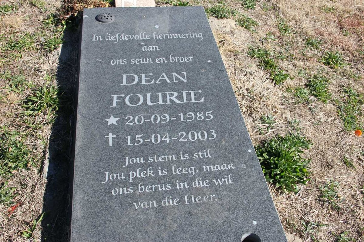 FOURIE Dean 1985-2003