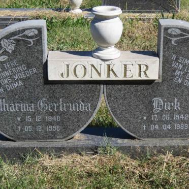 JONKER Dirk 1942-1989 &amp; Catharina Gertruida 1948-1998