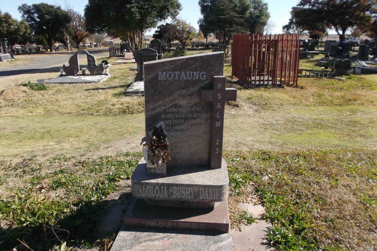 MOTAUNG Maloloja Daniel 1986-2009