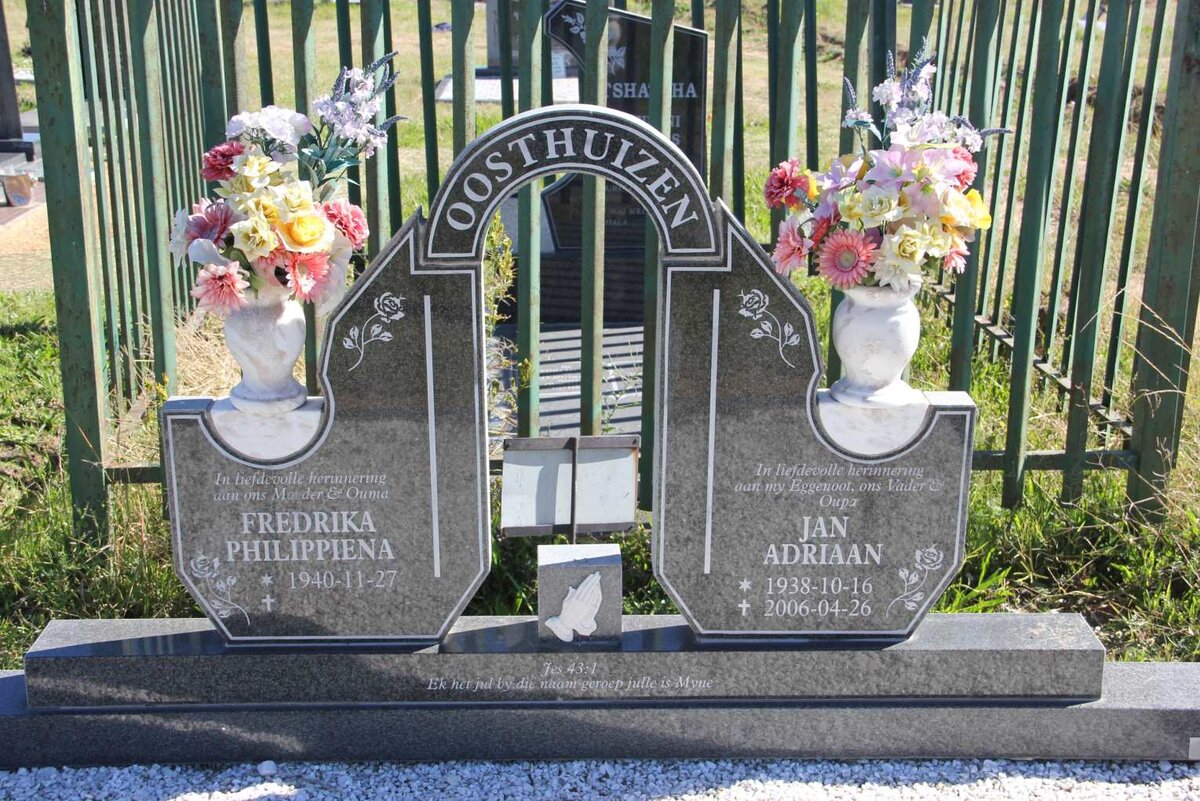 OOSTHUIZEN Jan Adriaan 1938-2006 &amp; Fredrika Philippiena 1940-