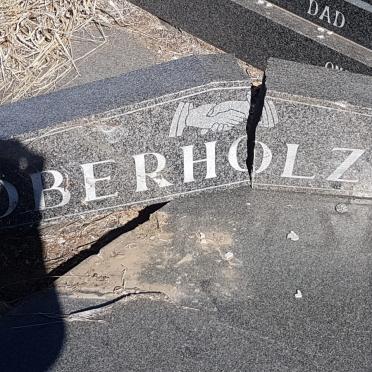 OBERHOLZER Jacob Johannes 1930-1986 &amp; Martha Jacoba 1932-