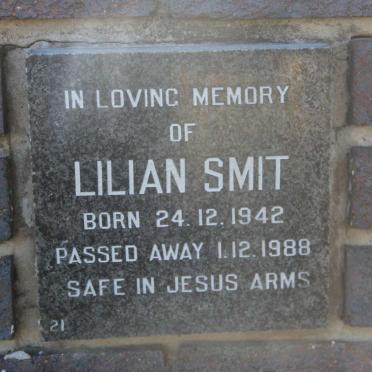 SMIT Lilian 1942-1988