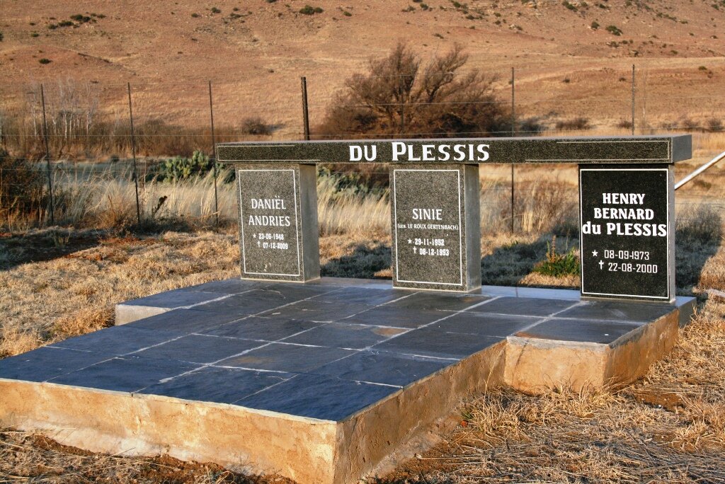 PLESSIS Daniël Andries, du ??-?? &amp; Sinie LE ROUX GERTENBACH ??-?? :: DU PLESSIS Henry Bernard 1973-2000