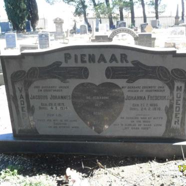 PIENAAR Jacobus Johannes 1875-1974 &amp; Johanna Fredrika 1890-1970