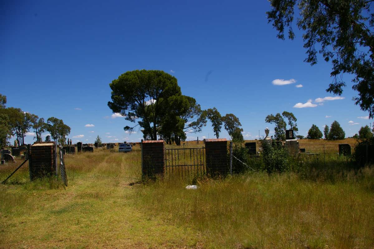 1. Entrance to the cemetery