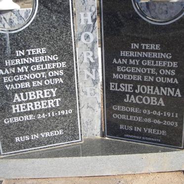 HORNE Aubrey Herbert 1910- &amp; Elsie Johanna Jacoba 1911-2003