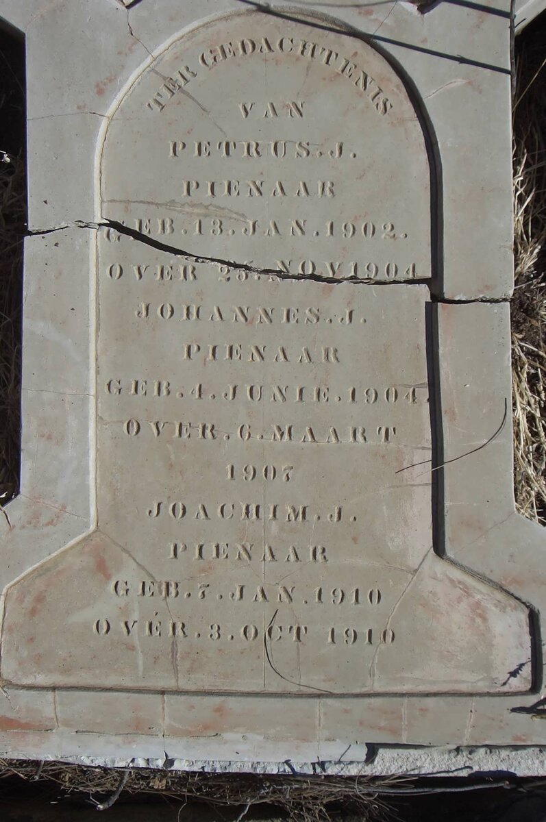 PIENAAR Petrus J. 1902-1904 :: PIENAAR Johannes J. 1904-1907 :: PIENAAR Joachim J. 1910-1910