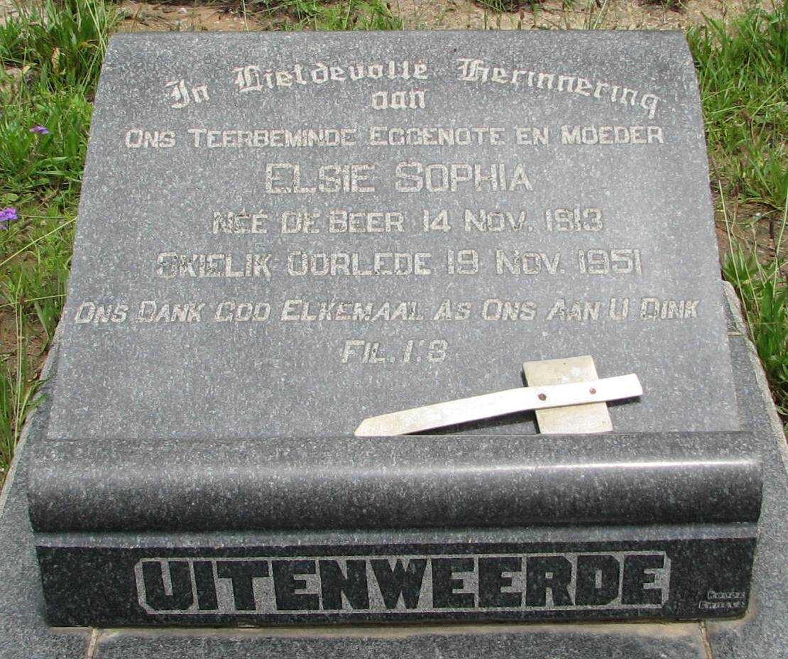 UITENWEERDE Elsie Sophia nee DE BEER 1913-1951