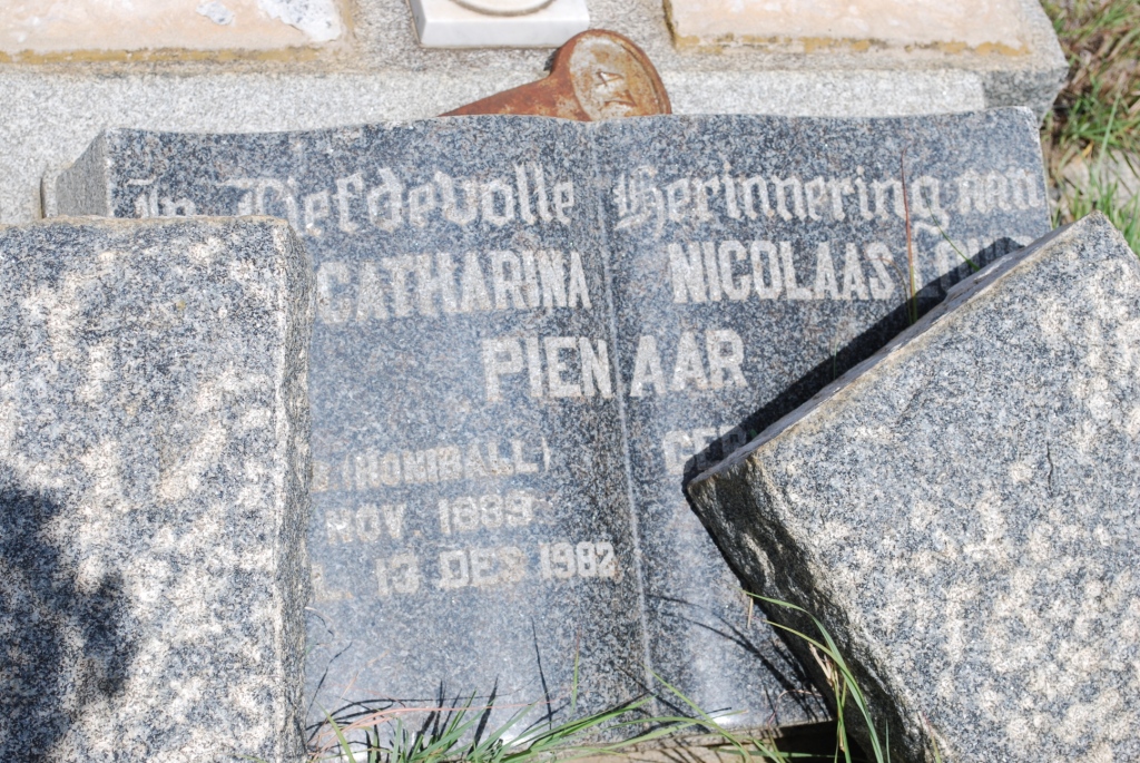 PIENAAR Nicolaas Louis ?-? &amp; Catharina HONIBALL 1889-1982