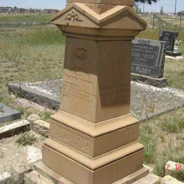 PLOOY Elizabeth Johanna Susanna, du nee MOOLMAN 1852-1924