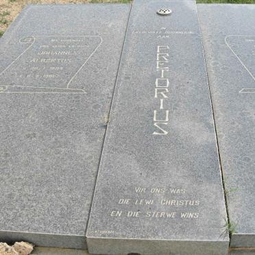 PRETORIUS Johannes Albertus 1899-1981 &amp; Susanna Maria M. 1911-1992