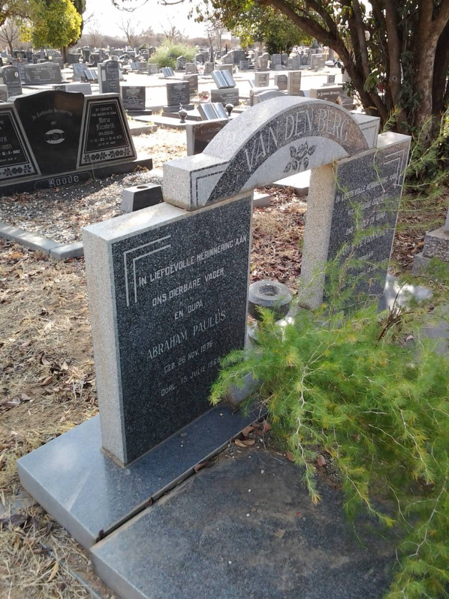 BERG Abraham Paulus, van den 1876-1968 &amp; Maria Petronella PIENAAR 1879-1966 _1