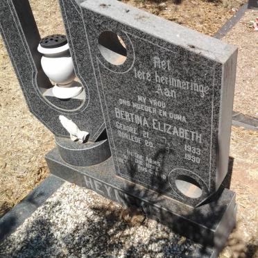 HEYNEKE Bertina Elizabeth 1933-1990