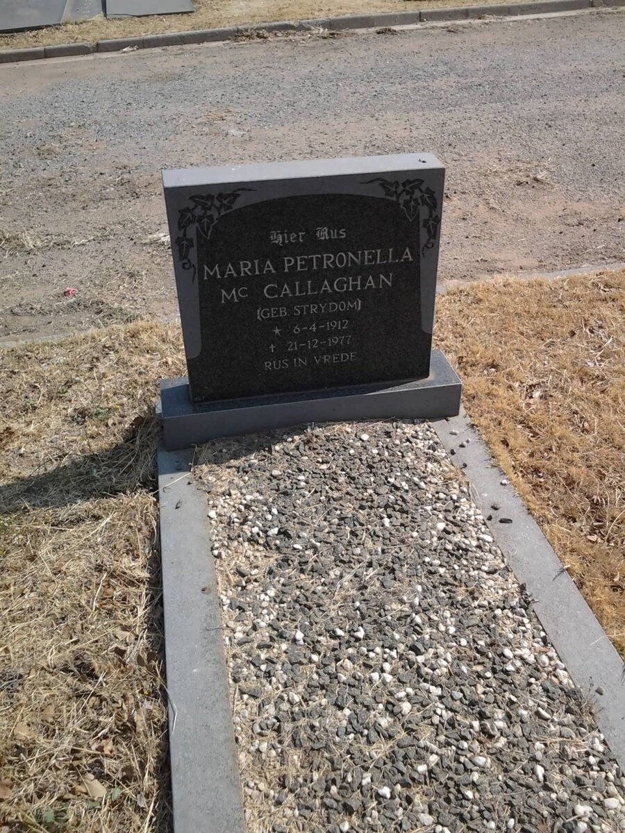 MCCALLAGHAN Maria Petronella nee STRYDOM 1912-1977