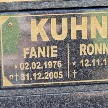 KUHN Fanie 1976-2005 &amp; Ronnie 1943-