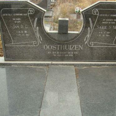 OOSTHUIZEN Jan D.G. 1915-1995 &amp; Sarie S.M. 1922-1984