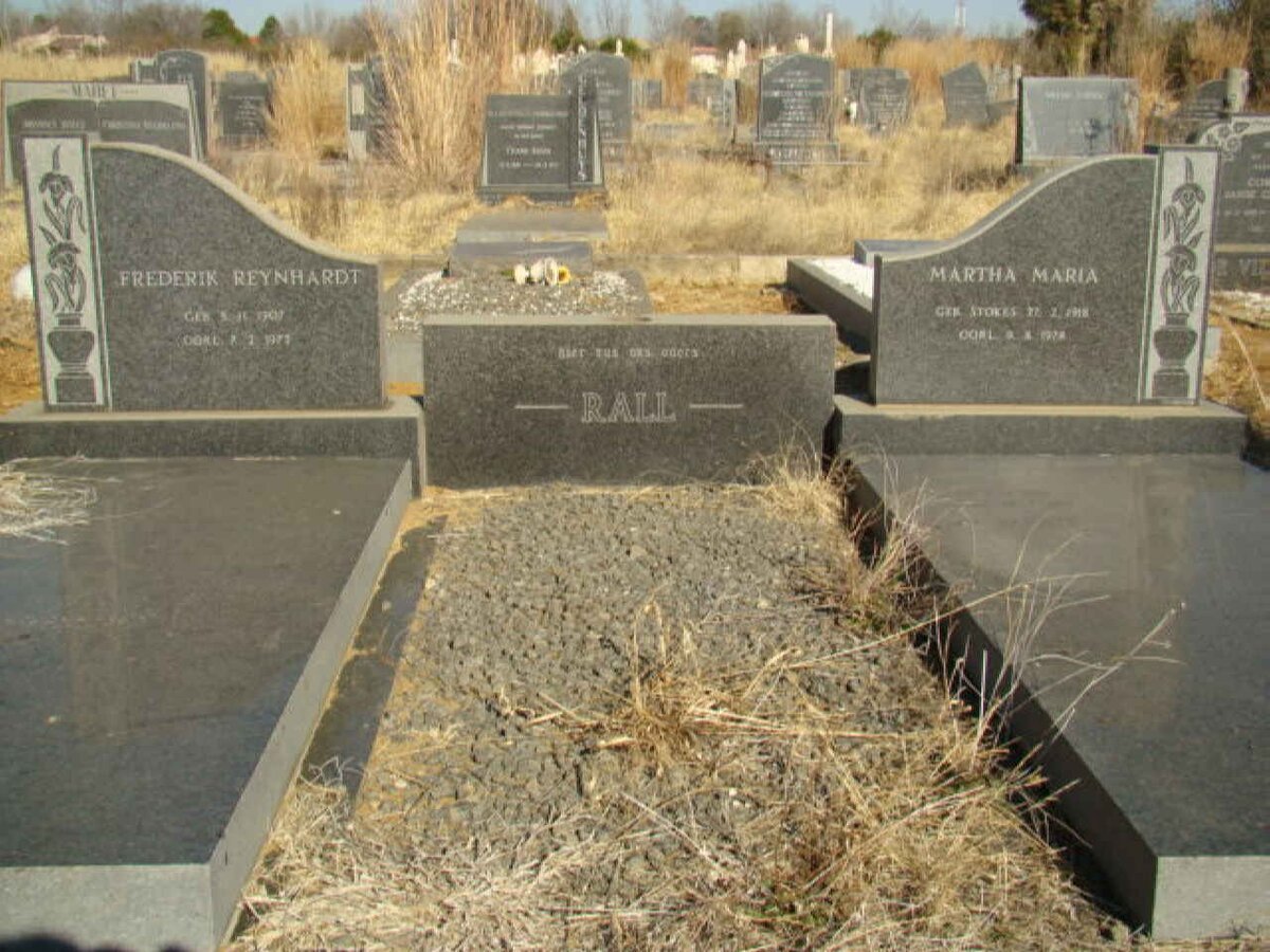 RALL Frederik Reynhardt 1907-? &amp; Martha Maria