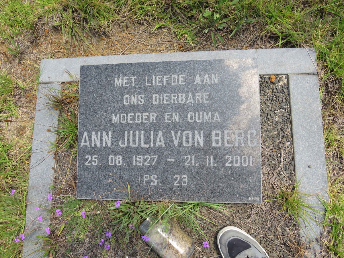 BERG Ann Julia, von 1927-2001