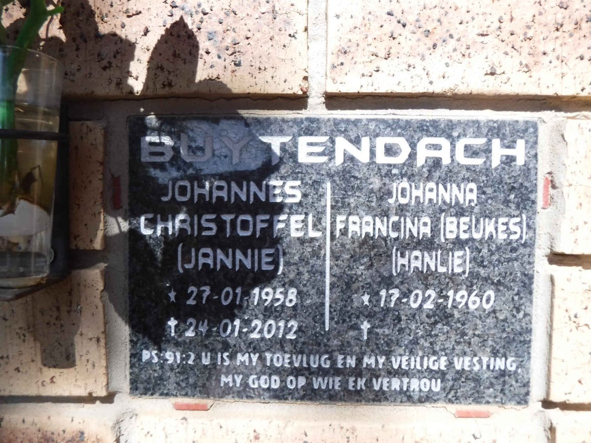BUYTENDACH Johannes Christoffel 1958-2012 &amp; Johanna Francina BEUKES 1960-