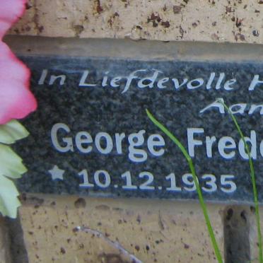 LOUW George Frederik 1935-2011