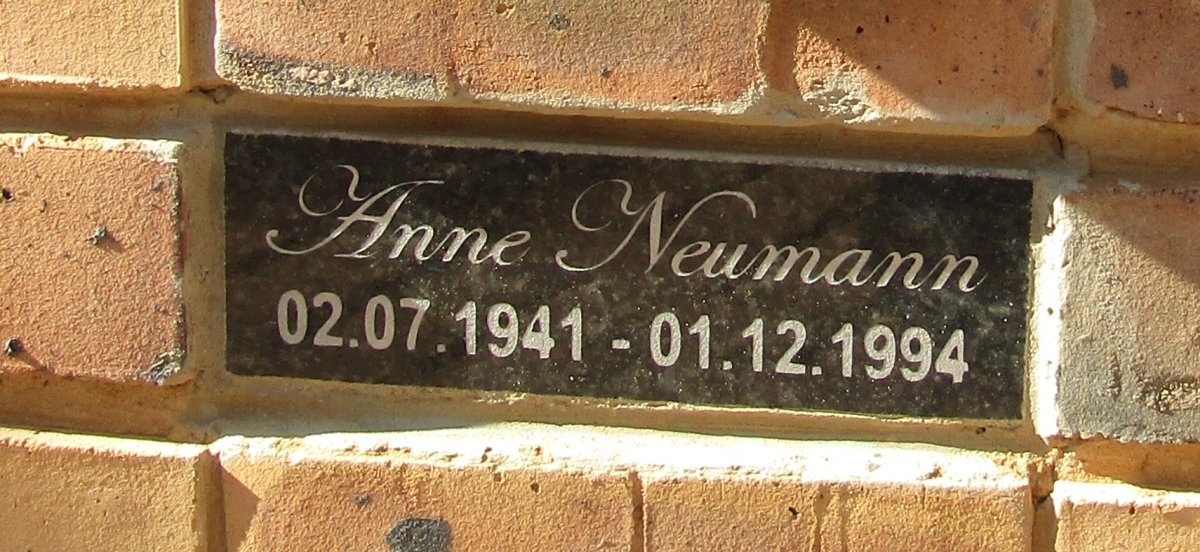 NEUMANN Anne 1941-1994