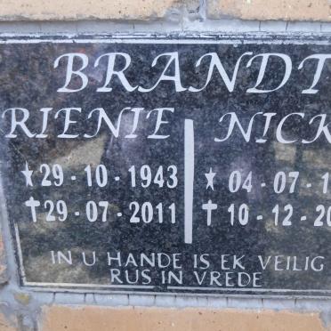 BRANDT Nick 1935-2014 &amp; Rienie 1943-2011