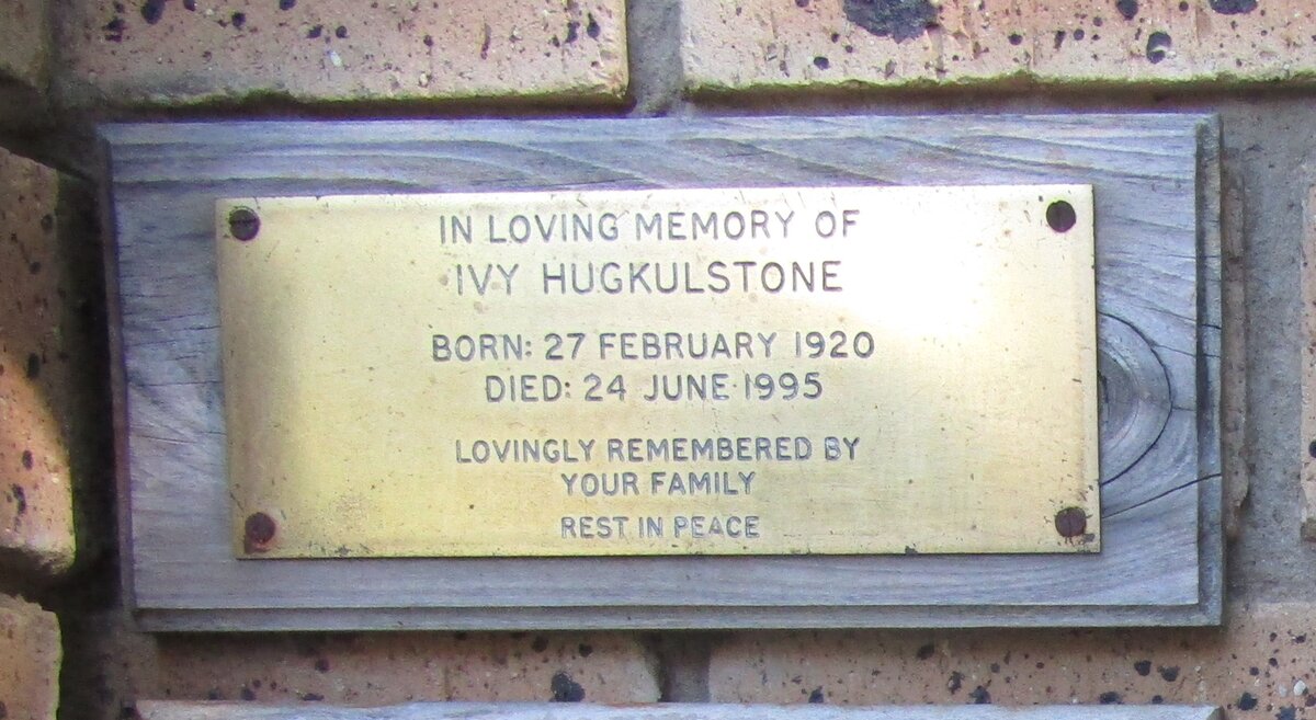 HUGKULSTONE Ivy 1920-1995