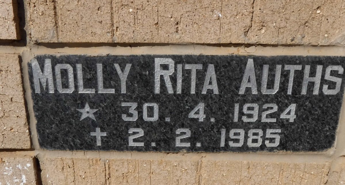 AUTHS Molly Rita 1924-1985