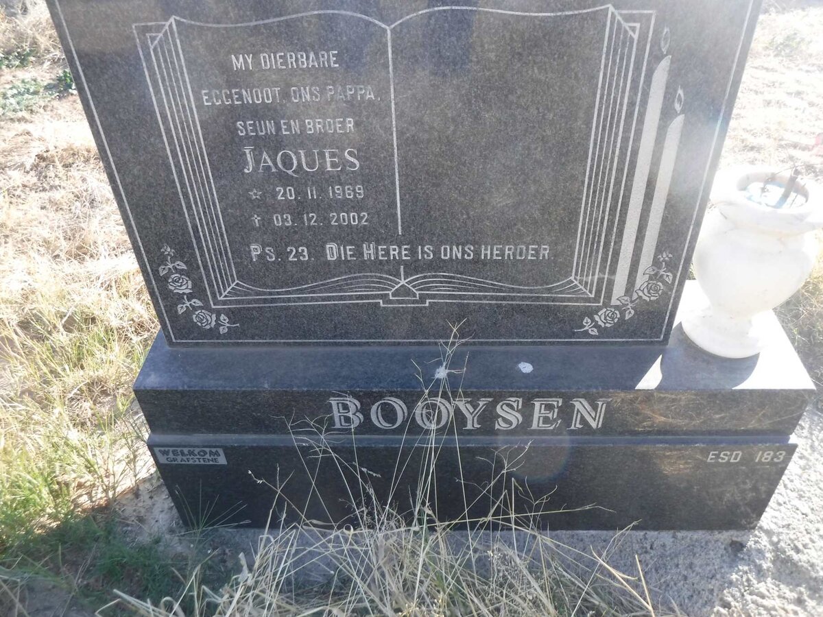 BOOYSEN Jaques 1969-2002