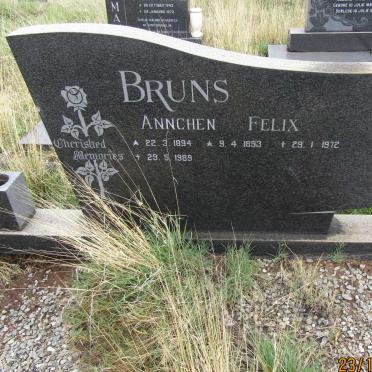 BRUNS Felix 1893-1972 &amp; Annchen 1894-1989