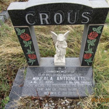 CROUS Mikeala Antoinette 1995-1995