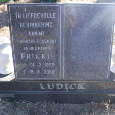 LUDICK Frikkie 1959-2000