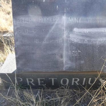 PRETORIUS Frederik Rudolphus 189?-1984 &amp;  Anna Christina 1909-1979