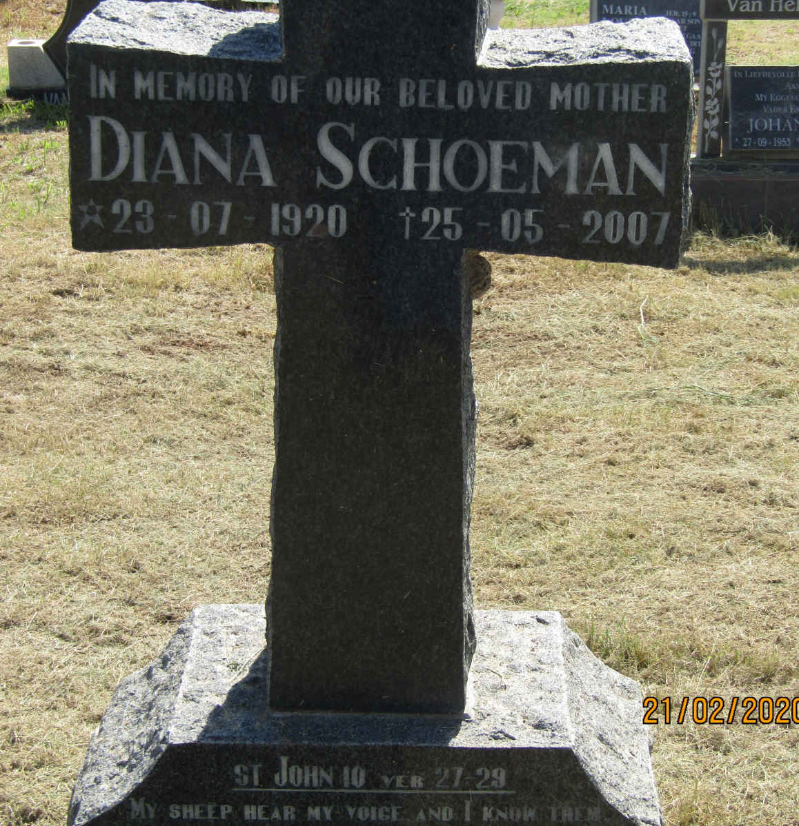 SCHOEMAN Diana 1920-2007