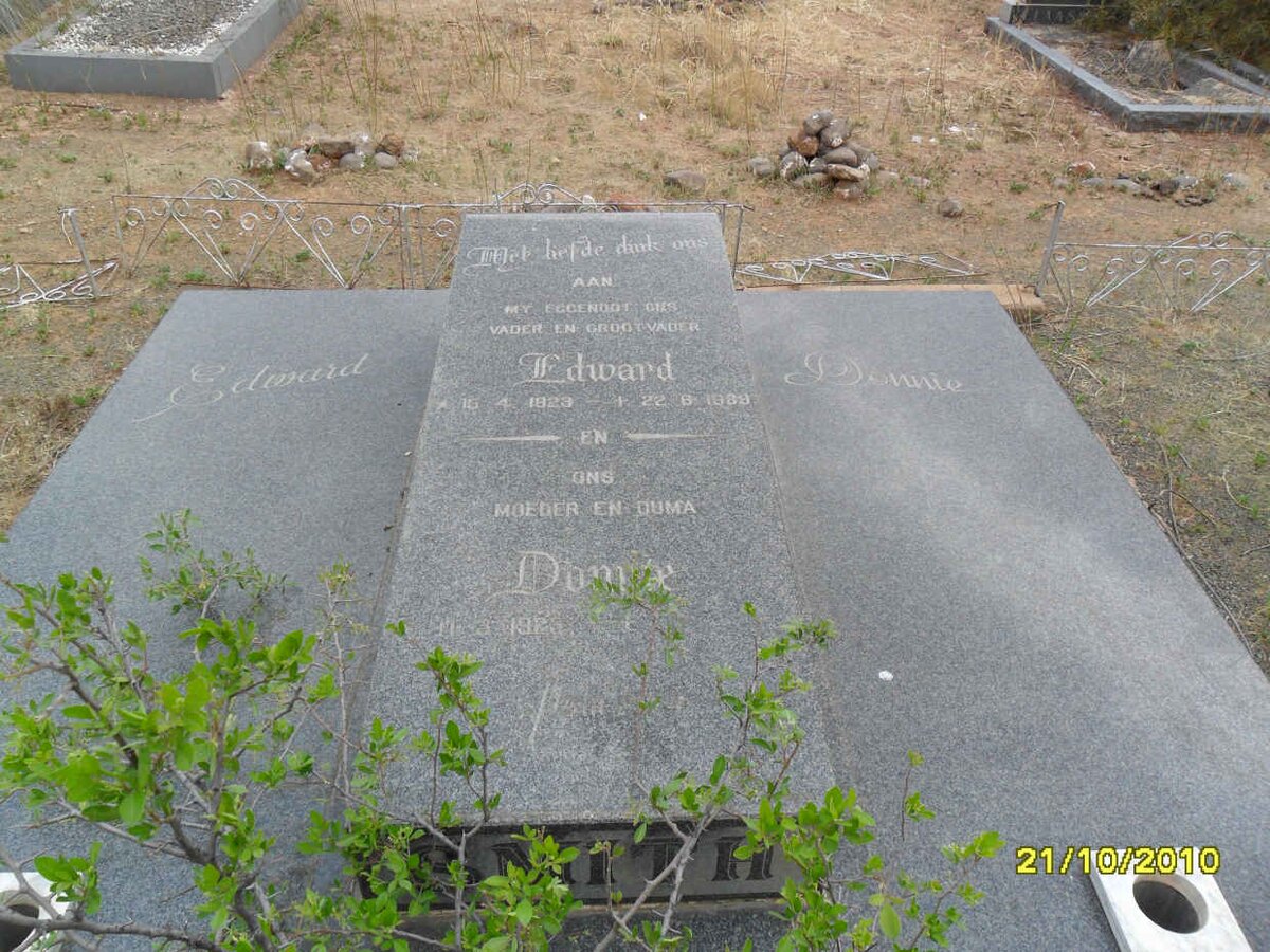 SMITH Edward 1923-1989 &amp; Donnie 1923-